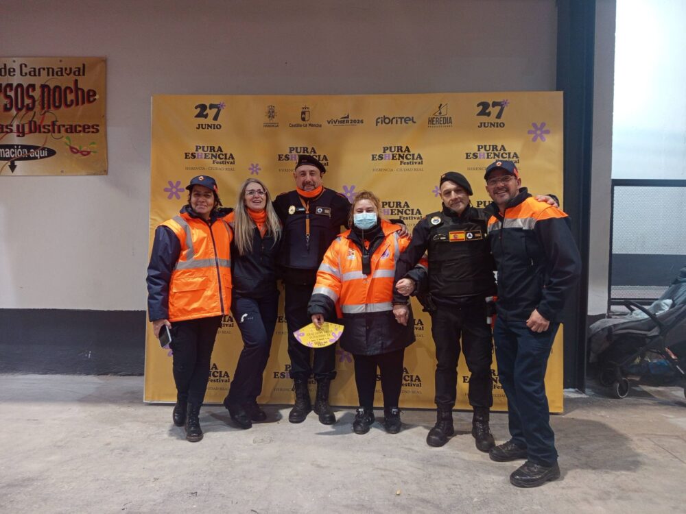 Efectivos de Protección Civil en el Carnaval de Herencia