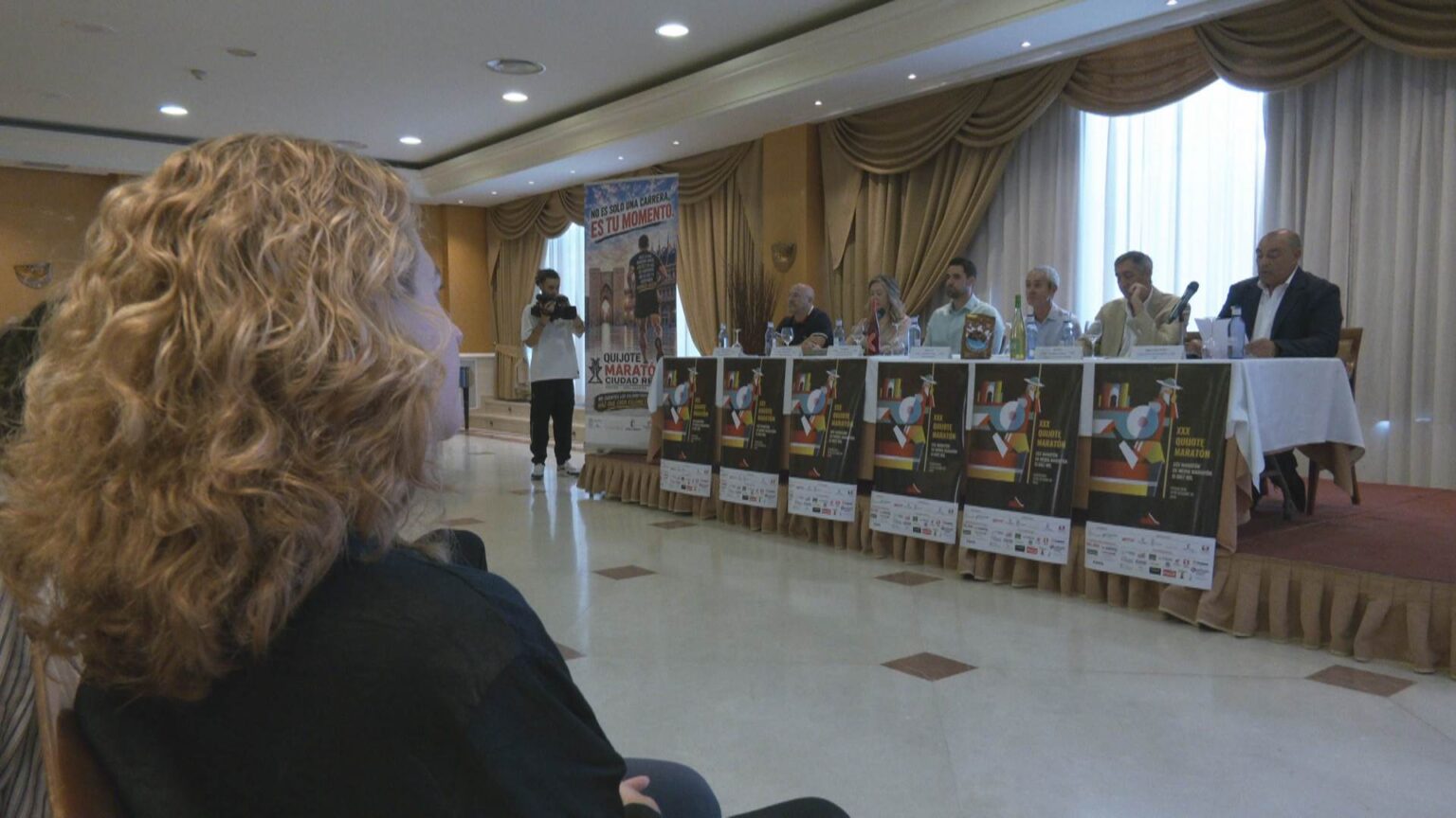 Quijotes y sanchos toman el relevo en el 30º Quijote Maratón, que aspira a reunir a 1.500 corredores en Ciudad Real