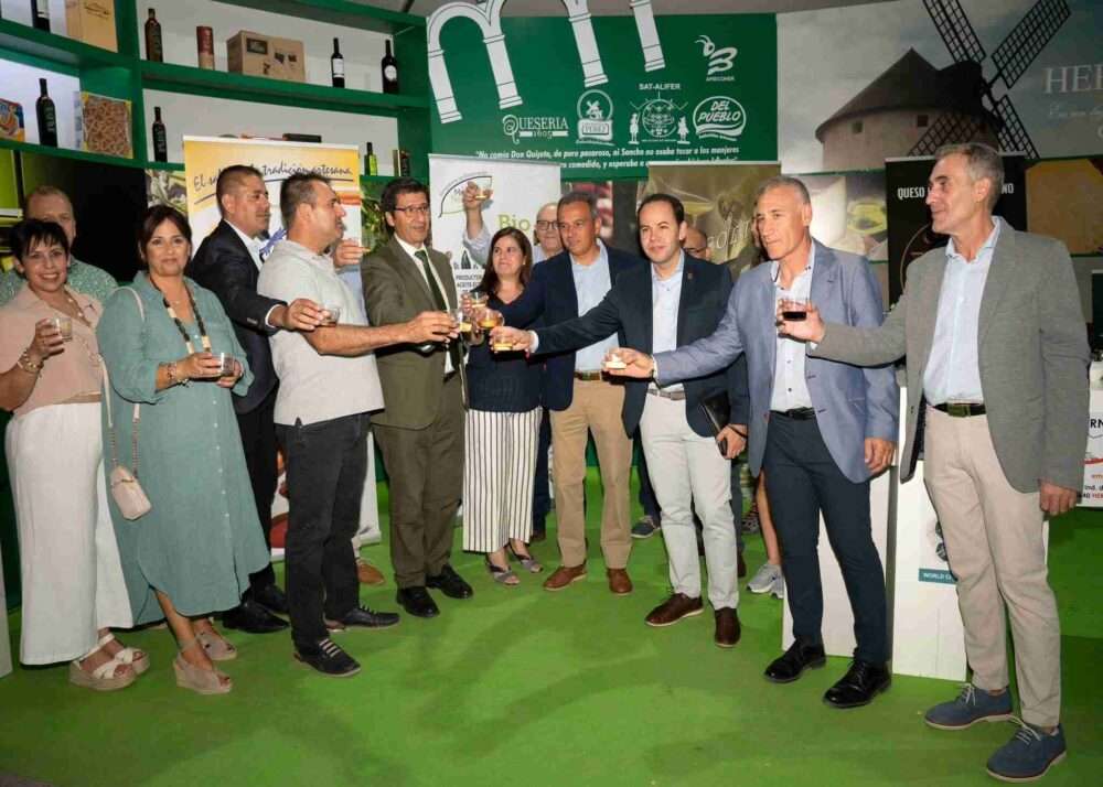 El Stand Agroalimentario abre hoy en la Feria de Herencia con diecisiete productores locales