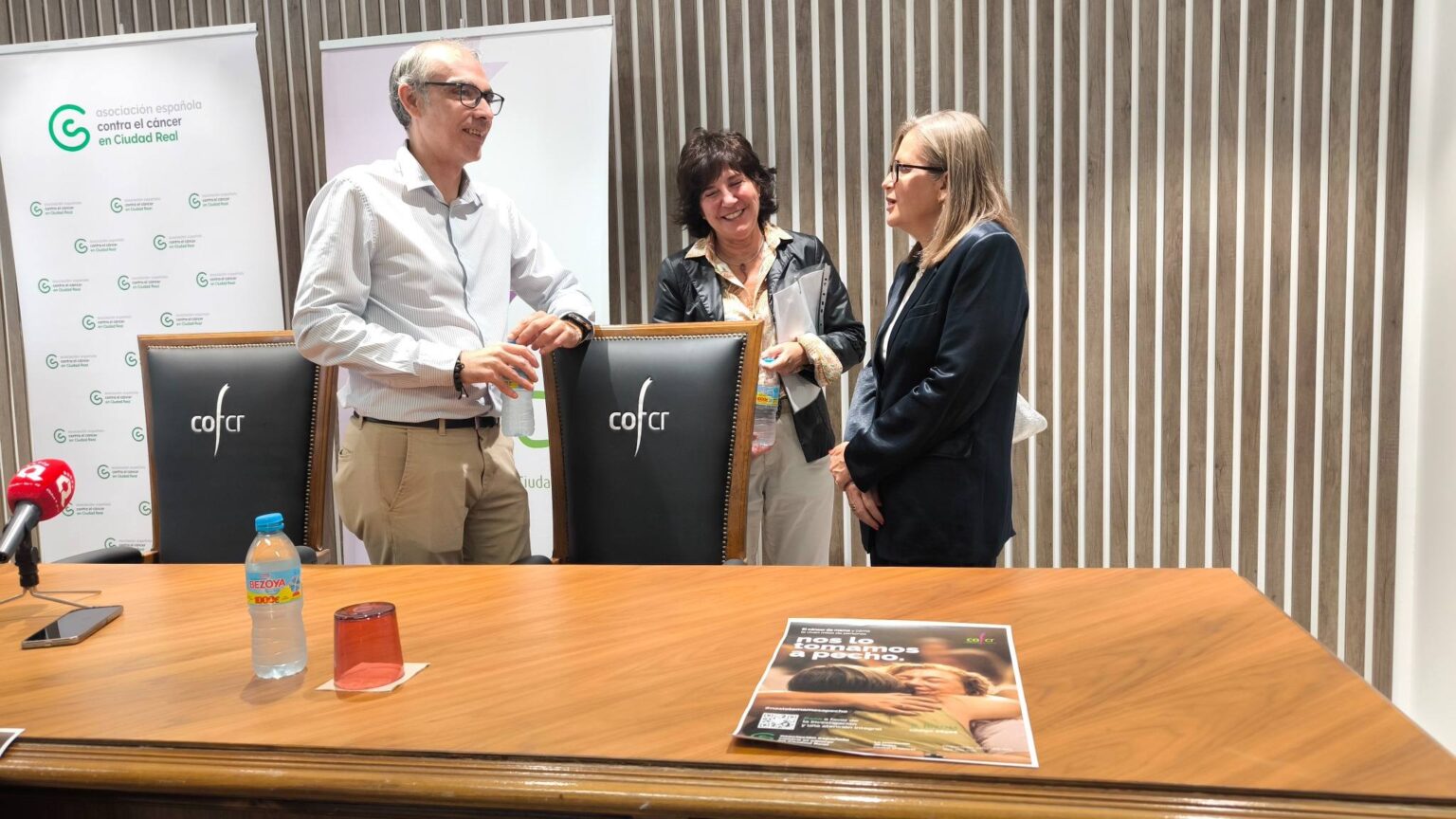 El Ayuntamiento impulsa la colaboración con las farmacias para acercar información y apoyo a las mujeres con cáncer de mama