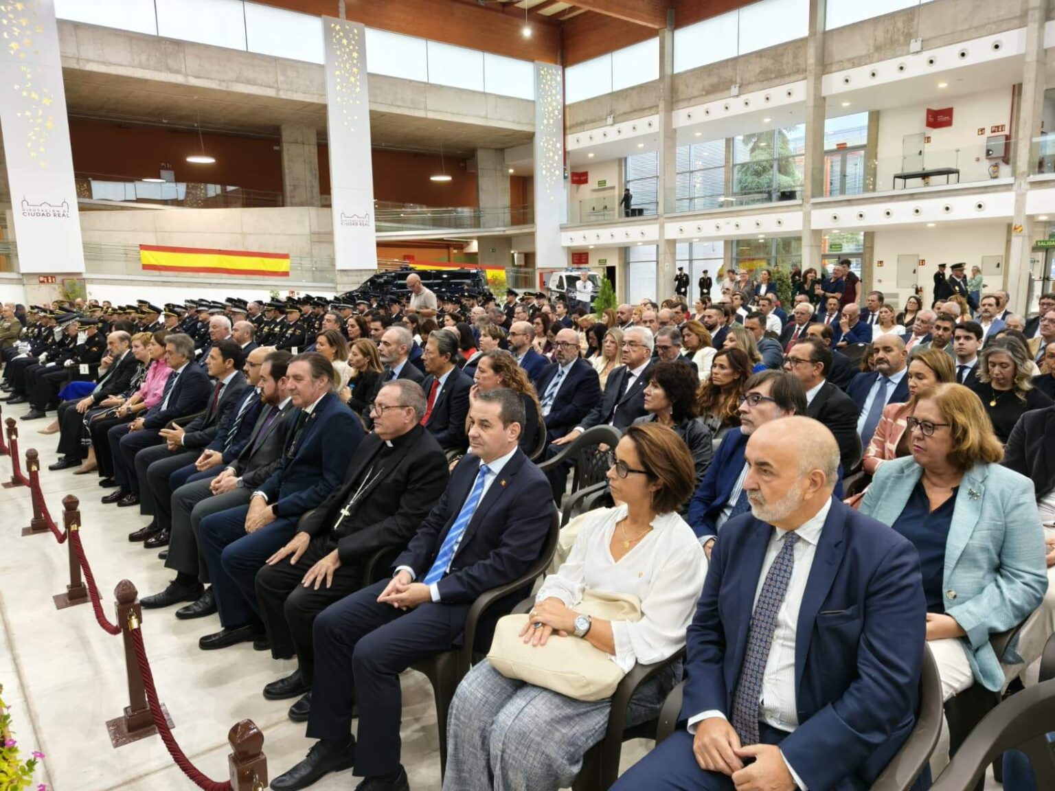 Cañizares destaca la vocación de servicio y la colaboración de la Policía Nacional para hacer de Ciudad Real una ciudad segura