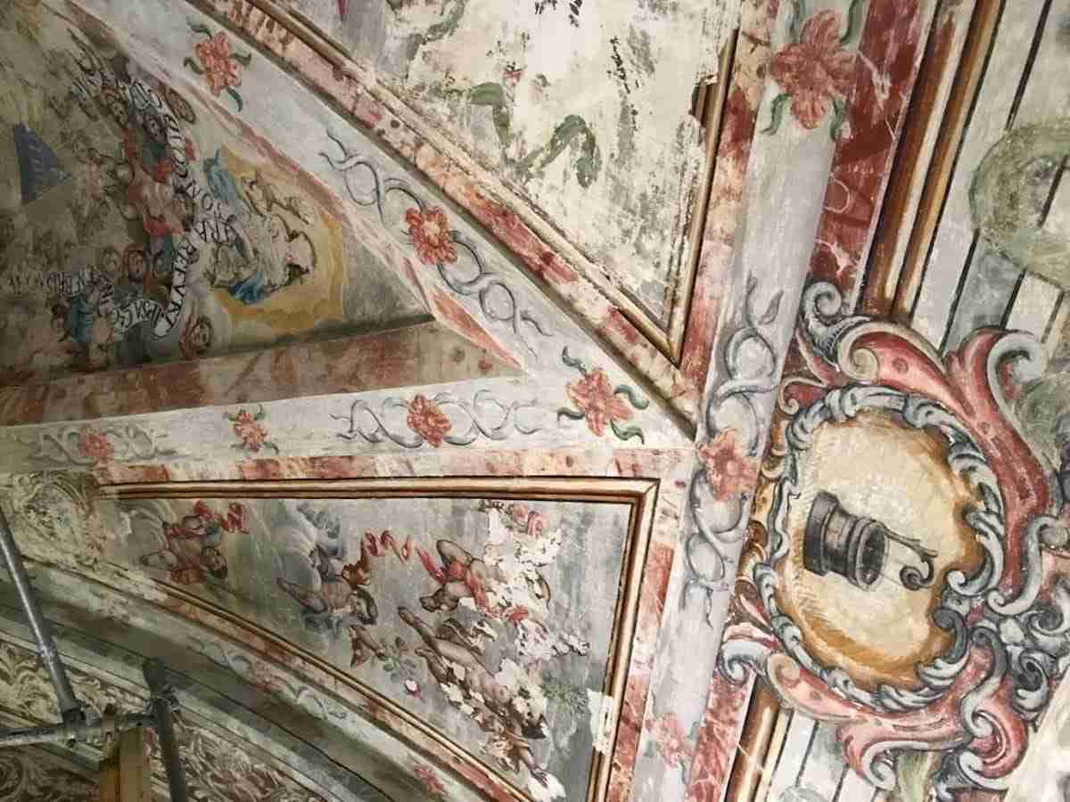 Nuevo convenio entre el Ayuntamiento y la Parroquia para restaurar las pinturas de las capillas del Sagrario y del Carmen